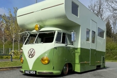 Simon T' Split Screen