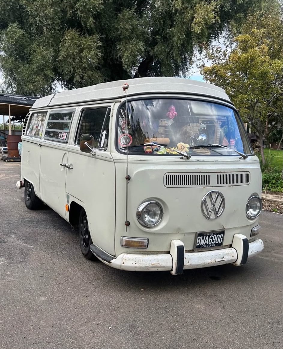 Simon D’ 1969 Bay Window