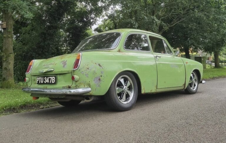 Paul' 1963 Notchback