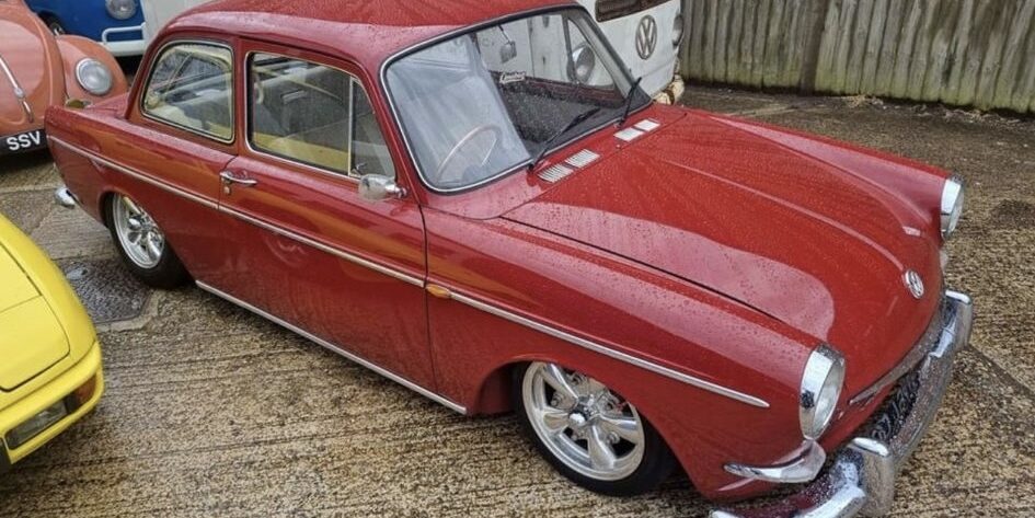 Unknown' Notchback